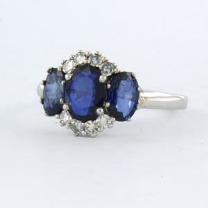 14k gouden ring bezet saffier 1,90ct en single cut geslepen diamant 0.18ct. kopen? Bied vanaf 400!