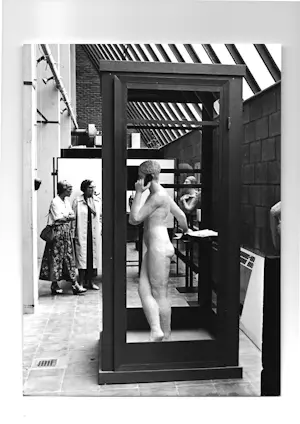 Bep Scheeren - Naakt in telefooncel kopen? Bied vanaf 250!