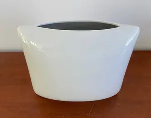 Rosamunde Nairac - Wit porseleinen "Kussen" vaas groot model uitgevoerd voor Rosenthal kopen? Bied vanaf 50!