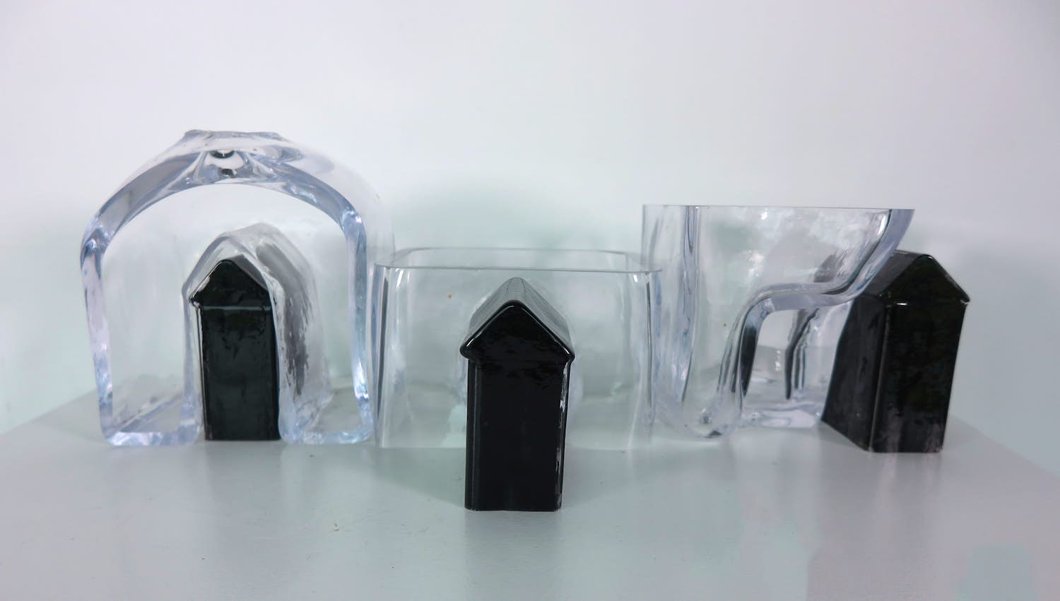 Bibi Smit - / Novy Bor, Drie glasobjecten (huisjes) kopen? Bied vanaf 100!