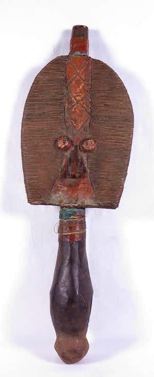 Kota - Reliekbeeld met koperwindsels en een koperen gezicht verkocht voor € 1!