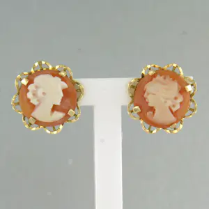 18k gouden ooroorknoppen met camee kaufen? Bieten Sie von 240!