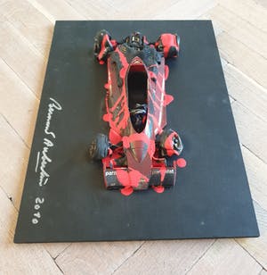 Bernard Aubertin - Voiture Brûlé Formule 1 - 30 x 40 x 12 cm - Catalogus en Certificaat kopen? Bied vanaf 550!