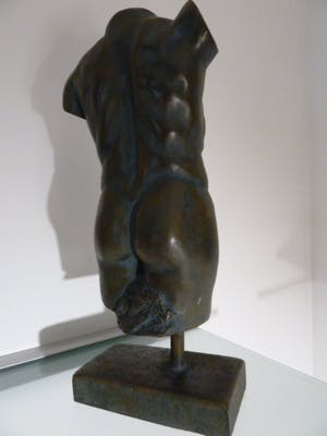 Niet of onleesbaar gesigneerd - Mannelijke torso kopen? Bied vanaf 1!