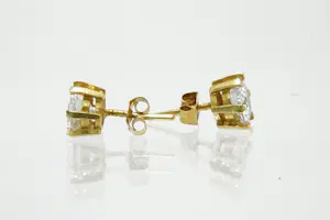 59 - Een paar forse 14krt geel-gouden oorstekers  ZGAN kopen? Bied vanaf 90!