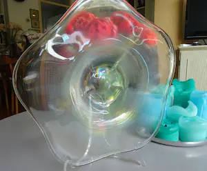 Willem Rozendaal - Tin-craquelé coquille schaal met prachtige iriserende luster kleuren kopen? Bied vanaf 50!