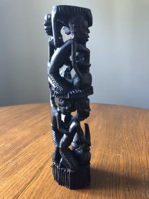 Niet of onleesbaar gesigneerd - Afrikaanse Makonde Levensboom kopen? Bied vanaf 1!