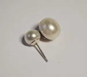 Nieuwe zilveren natuurlijke parel dubbelzijdige omkeerbare,  oorstekers kopen? Bied vanaf 85!