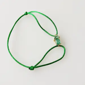 Smaragdgroene koordarmband kopen? Bied vanaf 300!