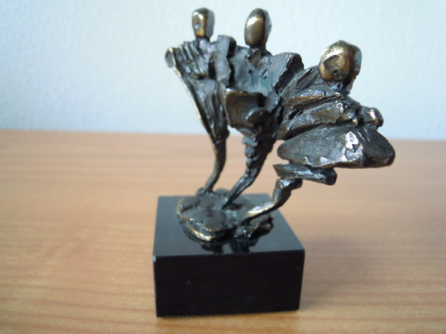 Corry Ammerlaan - Prachtig beeldje- " 3 VROLIJKE DAMES " kopen? Bied vanaf 25!