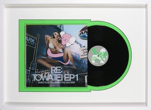 KAWS - Sweet Robots against the Machine - Re: Towa Tei EP1 - Ingelijst kopen? Bied vanaf 1!