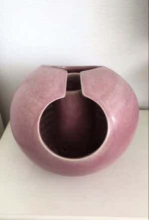 José Rodolfo Gonzales Mele - Vaas, bloempot verkocht voor € 50!