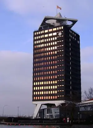 Arthur Staal - Bureau met bijbehorend kastje. kopen? Bied vanaf 500!