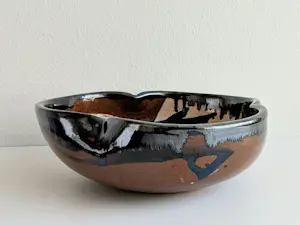 AcheterThomas Buxo - Studio Pottery schaal? Enchérissez de 25!