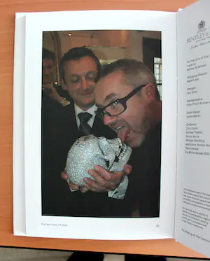 Damien Hirst - boek: For the love of God - 2007 kopen? Bied vanaf 30!