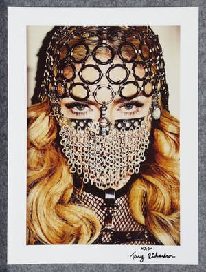 Terry Richardson - Autogramm auf Fotografie Madonna Harper's Bazaar kopen? Bied vanaf 49!