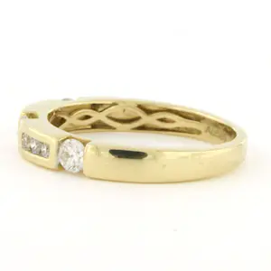 14k geel gouden ring bezet met briljant geslepen diamant tot. 0.50ct kopen? Bied vanaf 500!
