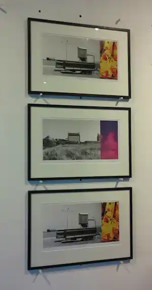 Francois Berthier - DRIE foto's inclusief lijsten uit de serie Remorque verkocht voor € 50!