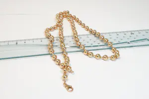 15 - Exclusief en relatief lang 18 krt massief rosé gouden "kogel" collier kopen? Bied vanaf 2800!
