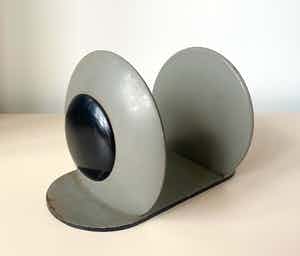 Niet of onleesbaar gesigneerd - Art Deco stel houten boeksteunen verkocht voor € 1!