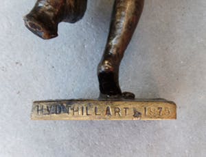 Harry van den Thillart - Hinkelend Meisje - Brons kopen? Bied vanaf 49!