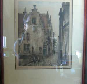 Roger Hebbelinck - trapjesgevel/steegje/twee wandelende personen verkocht voor € 45!