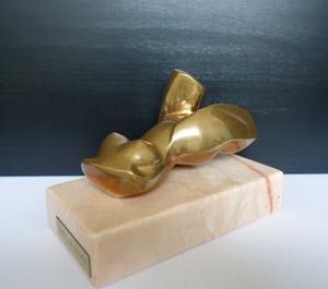 Emiel De Block - Liggend naakt in brons kopen? Bied vanaf 490!