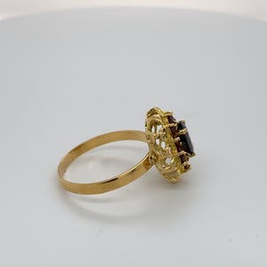18kt gouden entouragering met granaat, mt 60/19 - 3,45gr kopen? Bied vanaf 140!