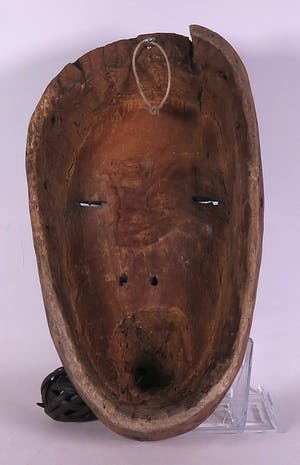 Ngbandi - Zeldzaam apenmasker met rotanbal kopen? Bied vanaf 50!