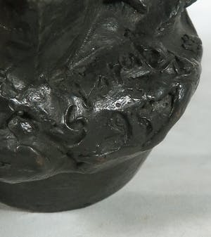 Ger Lataster - Krachtig bronzen plastiek, Hand vlag kopen? Bied vanaf 400!