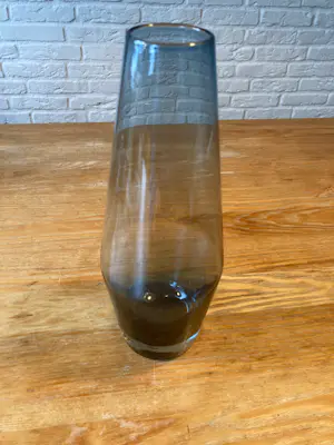 Tamara Aladin - Riihimaki Riihimaen Lasi Oy Glazen vaas Door Tamara Aladin, 1960 kopen? Bied vanaf 55!