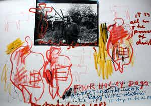 Anton Heyboer - gemengde techniek en fotocollage op papier: four holey dogs - 1983 verkocht voor € 395!