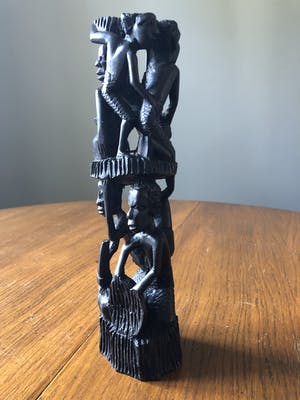 Niet of onleesbaar gesigneerd - Afrikaanse Makonde Levensboom kopen? Bied vanaf 1!