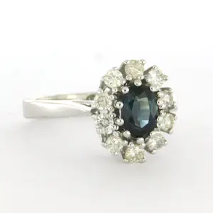 14k wit gouden ring bezet met saffier en briljant geslepen diamant tot. 0.40ct kopen? Bied vanaf 560!