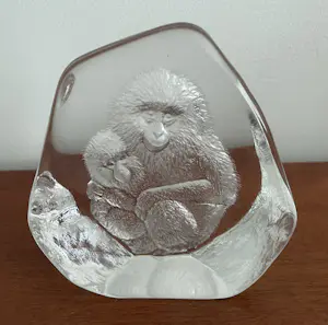 Maleras Sweden - Beeldje - Moeder aap en kind kopen? Bied vanaf 32!