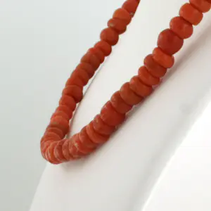 14k gouden slot bezet aan een koraal kralen collier - 16.4 gram - 40 cm lang kopen? Bied vanaf 135!