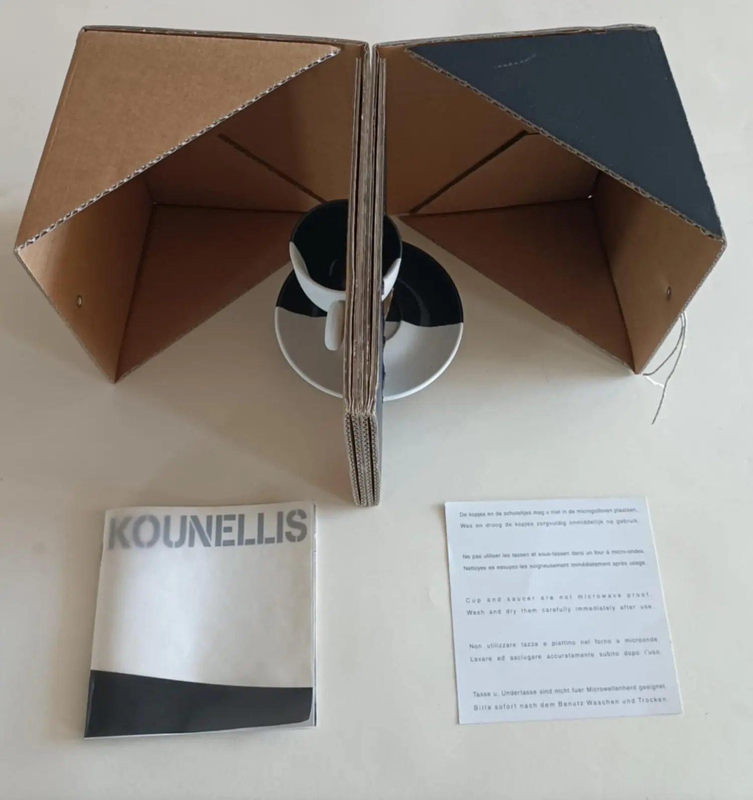 Jannis Kounellis (1936-2017)