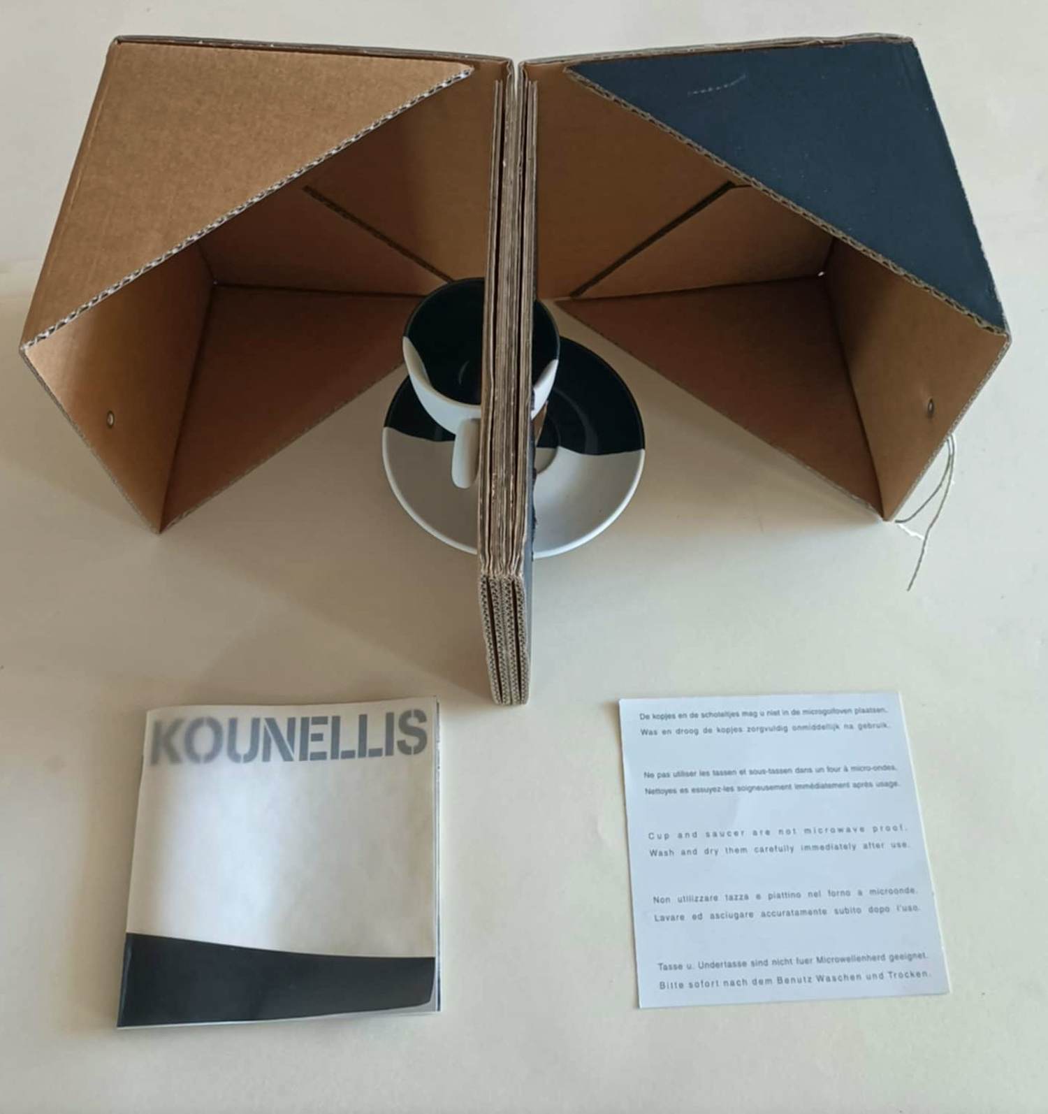Jannis Kounellis - Illy Art Collection - espresso kop en schotel 2002 kopen? Bied vanaf 495!