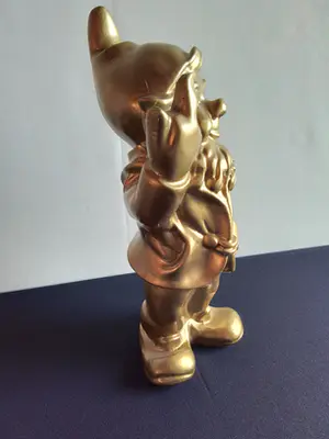 Niet of onleesbaar gesigneerd - Fraaie vergulde "Fuck" kabouter kopen? Bied vanaf 1!