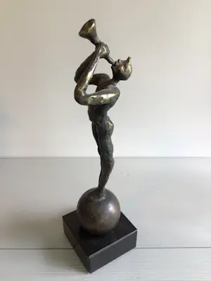 Niet of onleesbaar gesigneerd - “ De muzikant “ kopen? Bied vanaf 10!