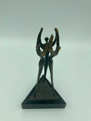 Corry Ammerlaan - handgesigneerde sculptuur | 'Connection' kopen? Bied vanaf 35!