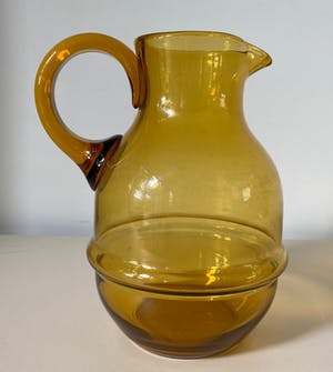 Kristalunie Maastricht - Art deco amber kleurige glazen waterkan uit 1929 kopen? Bied vanaf 1!