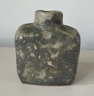 Jaan Mobach - Twee vintage blokvaasjes kopen? Bied vanaf 50!