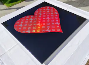 Diederik Van Apple - World Love Red LV – Limitierte Auflage 1/10 kopen? Bied vanaf 480!