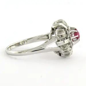 18k wit gouden ring met robijn en  old mine cut geslepen diamant tot. 0.30ct kopen? Bied vanaf 525!