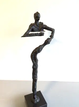 Klaas van den Berg - Sculptuur “ De ondersteunende man “. zeldzaam kaufen? Bieten Sie von 149!