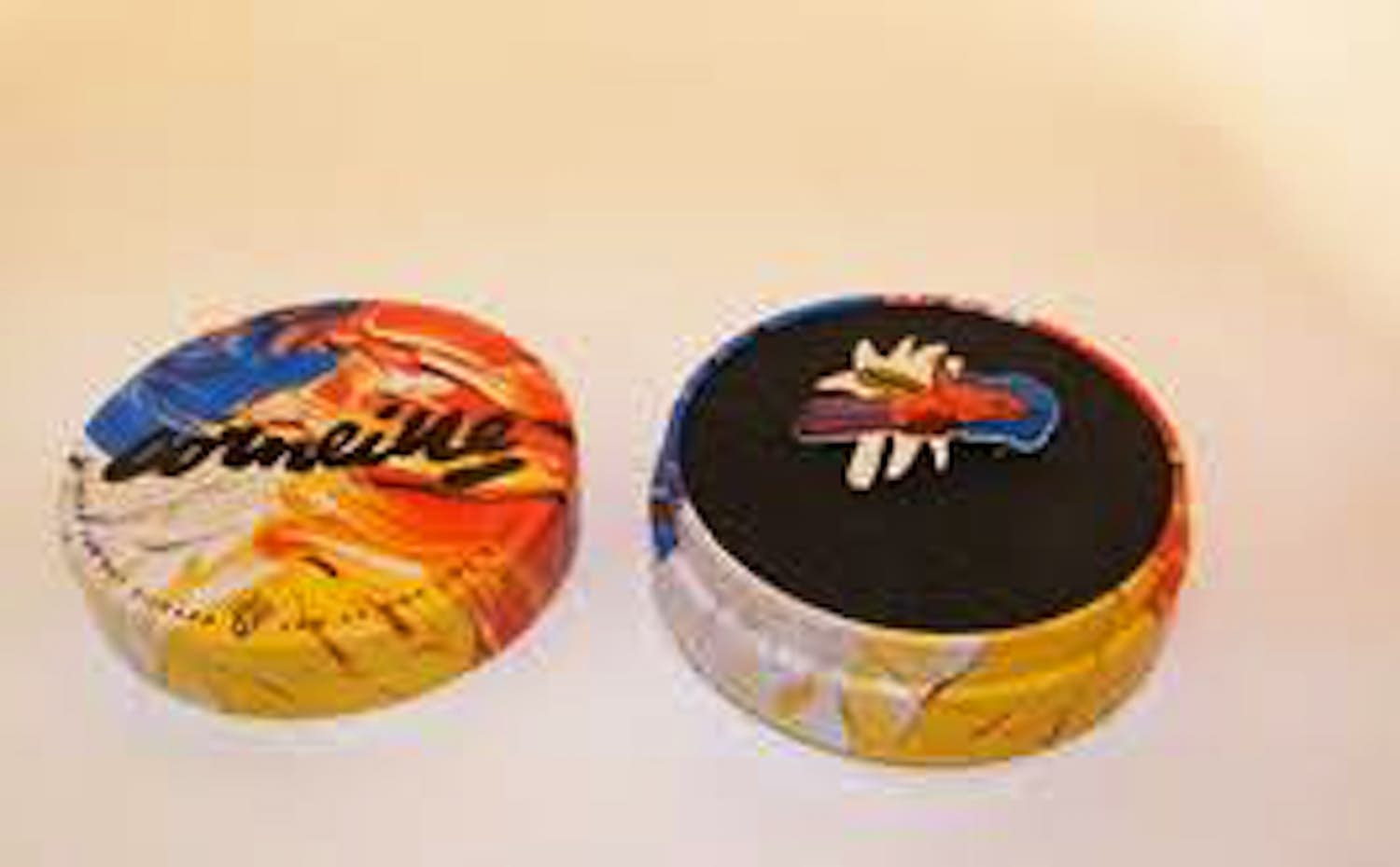 Corneille - Geëmailleerde zilveren broche verkocht voor € 50!