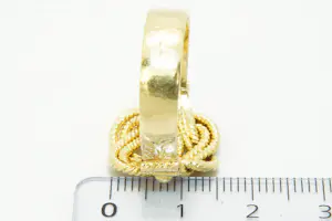 47 - 18 karaats geelgouden mattenklopper ring kopen? Bied vanaf 640!