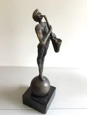 Niet of onleesbaar gesigneerd - “ De muzikant “ kopen? Bied vanaf 10!