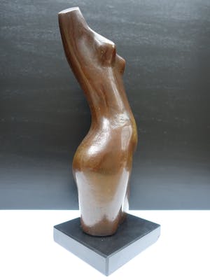 Brons (Onbekend) - Vrouwentorso in brons, mooi zwaar beeld. kopen? Bied vanaf 190!